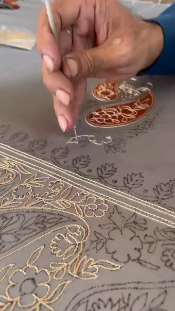 Chikankari artisan at work